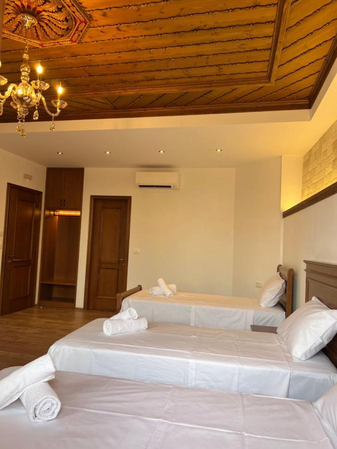 Hotel With Castle View Gjirokastër 外观 照片