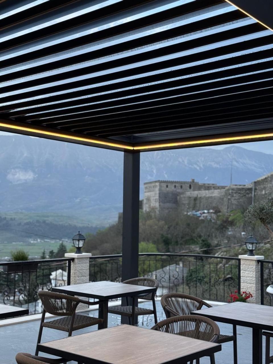 Hotel With Castle View Gjirokastër 外观 照片